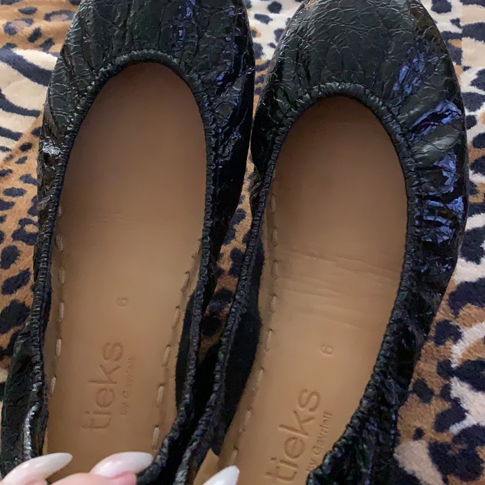 Size 6 Tieks by Gavriell Obsidian Black - Picture 6 of 8